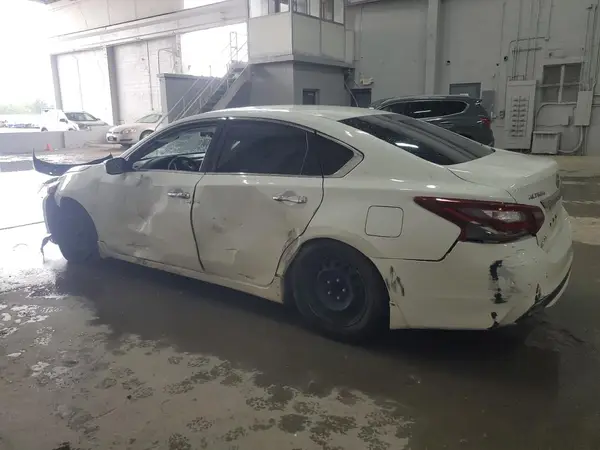 1N4AL3AP9JC294111 2018 NISSAN ALTIMA - Image 2