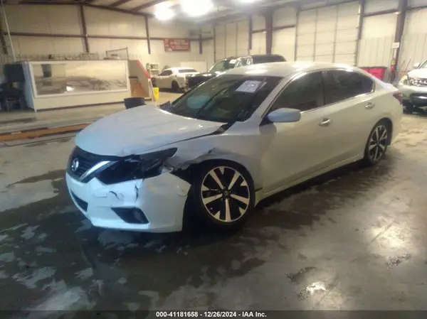 1N4AL3AP9JC294402 2018 NISSAN ALTIMA - Image 2