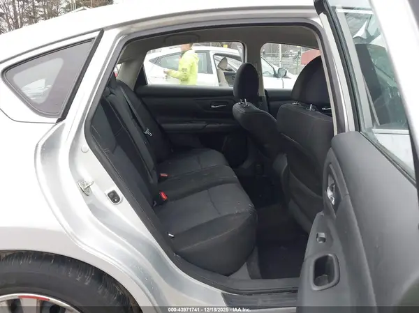 1N4AL3AP9JC296585 2018 NISSAN ALTIMA - Image 8