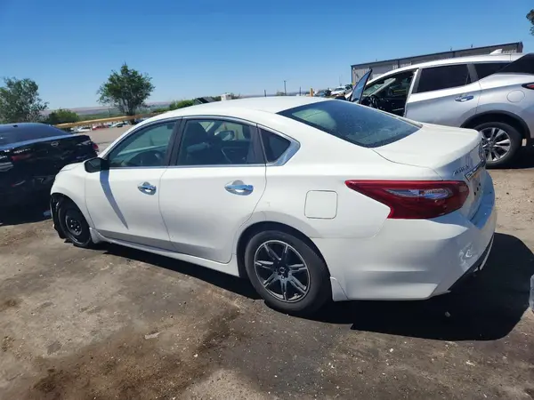 1N4AL3AP9JC472695 2018 NISSAN ALTIMA - Image 2