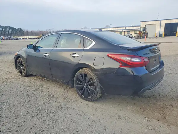 1N4AL3AP9JC473362 2018 NISSAN ALTIMA - Image 2