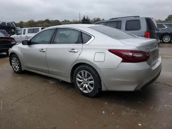 1N4AL3AP9JC477623 2018 NISSAN ALTIMA - Image 2