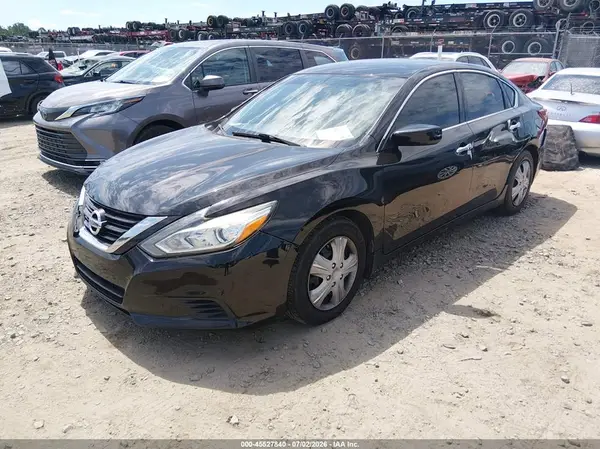 1N4AL3AP9JC478271 2018 NISSAN ALTIMA - Image 2