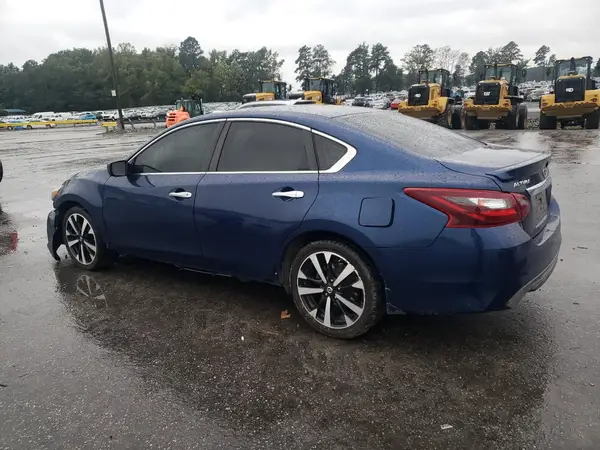1N4AL3AP9JC478688 2018 NISSAN ALTIMA - Image 2