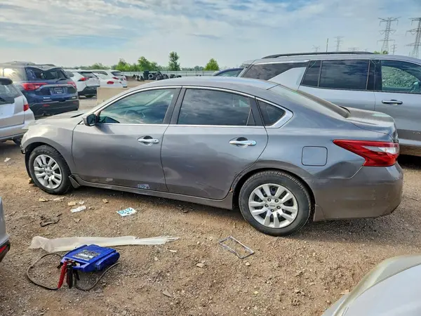 1N4AL3AP9JC479002 2018 NISSAN ALTIMA - Image 2