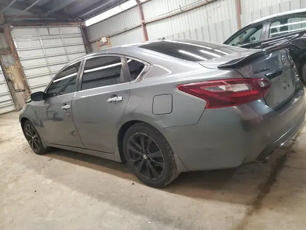 1N4AL3AP9JC479310 2018 NISSAN ALTIMA - Image 2
