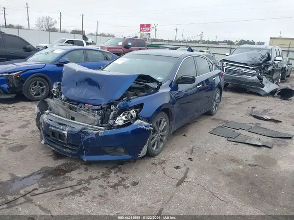 1N4AL3AP9JC479324 2018 NISSAN ALTIMA - Image 2