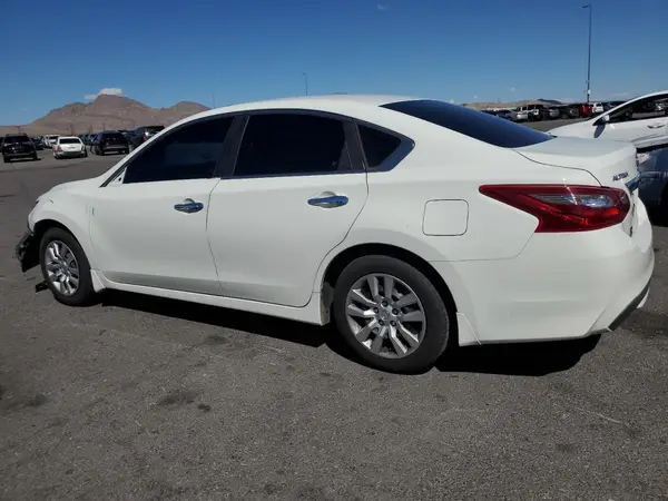 1N4AL3AP9JC479985 2018 NISSAN ALTIMA - Image 2