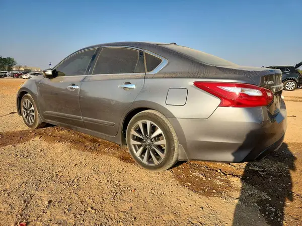 1N4AL3APXGC125711 2016 NISSAN ALTIMA - Image 2