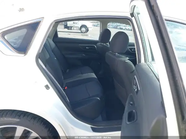 1N4AL3APXGC128463 2016 NISSAN ALTIMA - Image 8