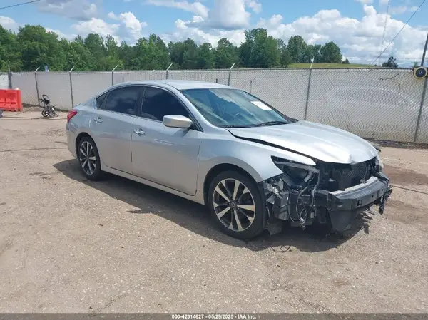 1N4AL3APXGC141634 2016 NISSAN ALTIMA - Image 1