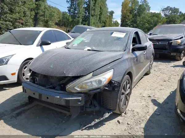 1N4AL3APXGC143240 2016 NISSAN ALTIMA - Image 2