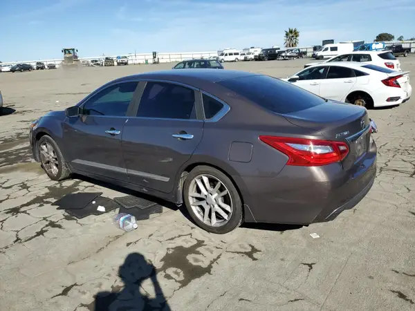 1N4AL3APXGC147417 2016 NISSAN ALTIMA - Image 2