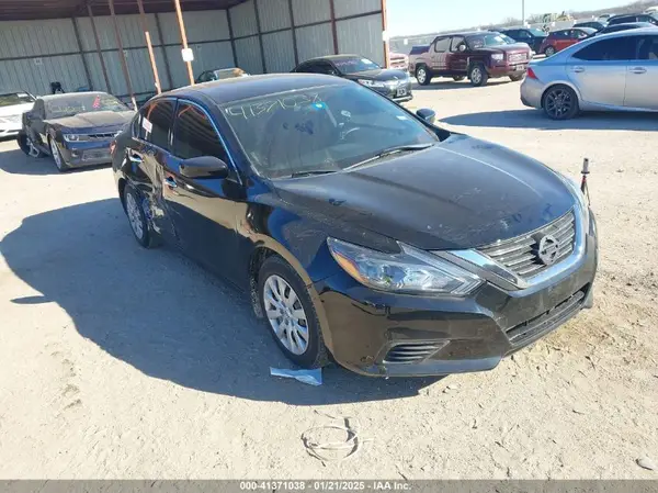 1N4AL3APXGC160586 2016 NISSAN ALTIMA - Image 1