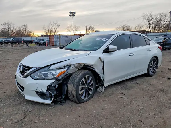 1N4AL3APXGC172656 2016 NISSAN ALTIMA - Image 1