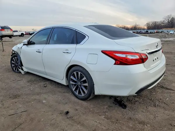 1N4AL3APXGC172656 2016 NISSAN ALTIMA - Image 2