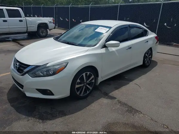 1N4AL3APXGC175833 2016 NISSAN ALTIMA - Image 2