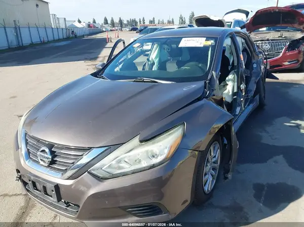 1N4AL3APXGC177663 2016 NISSAN ALTIMA - Image 2