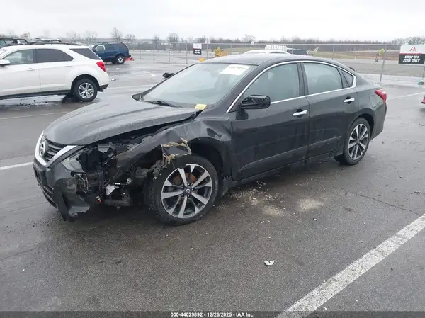 1N4AL3APXGC189537 2016 NISSAN ALTIMA - Image 2