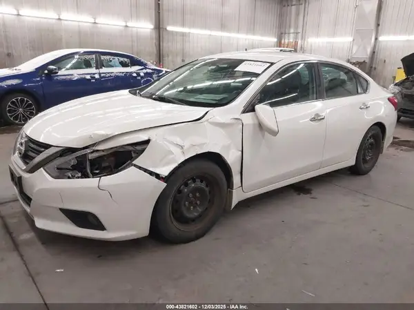 1N4AL3APXGC194141 2016 NISSAN ALTIMA - Image 2