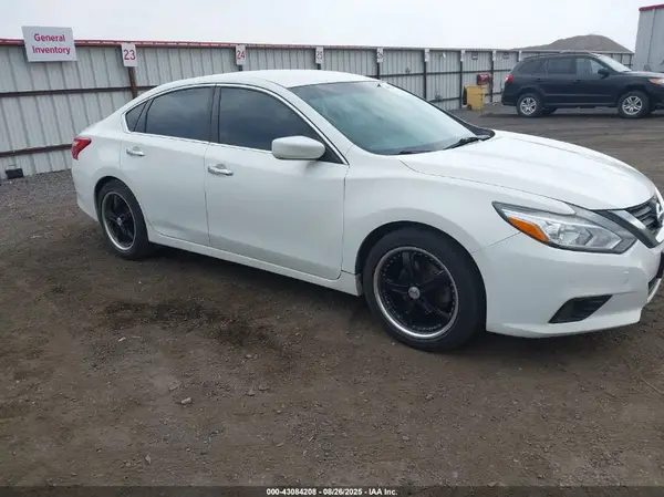 1N4AL3APXGC210404 2016 NISSAN ALTIMA - Image 1