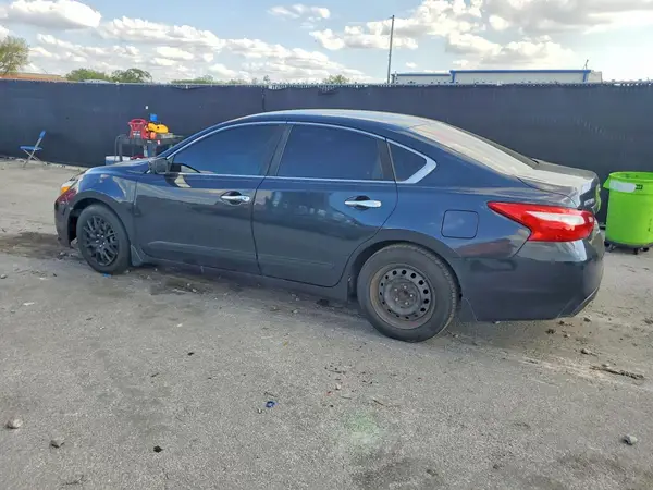 1N4AL3APXGC212895 2016 NISSAN ALTIMA - Image 2