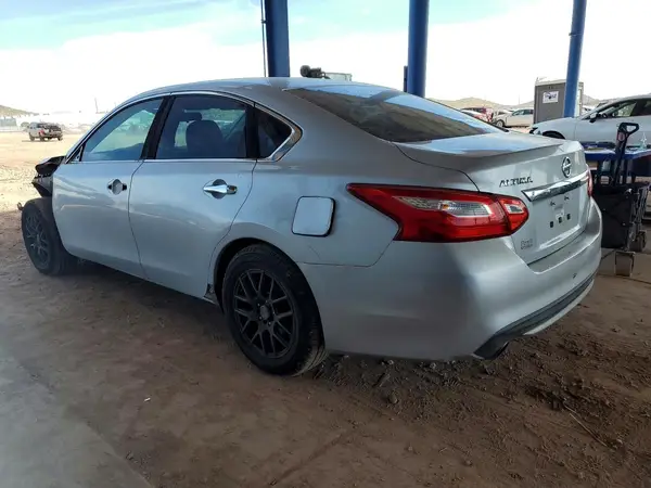1N4AL3APXGC216333 2016 NISSAN ALTIMA - Image 2