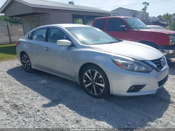 1N4AL3APXGC217062 2016 NISSAN ALTIMA - Image 1