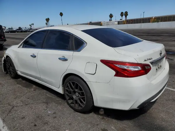 1N4AL3APXGC218180 2016 NISSAN ALTIMA - Image 2