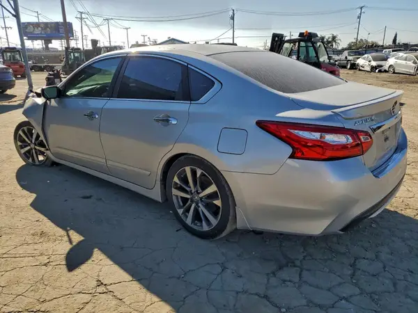 1N4AL3APXGC239403 2016 NISSAN ALTIMA - Image 2
