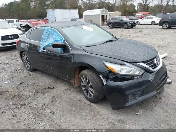 1N4AL3APXGC242172 2016 NISSAN ALTIMA - Image 1