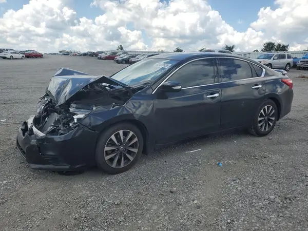 1N4AL3APXGC252801 2016 NISSAN ALTIMA - Image 1