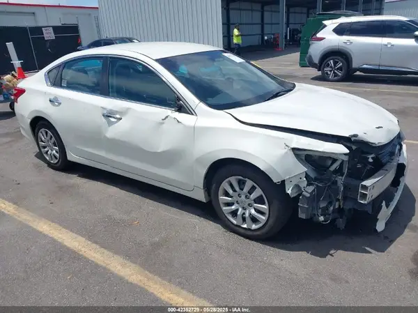 1N4AL3APXGC265404 2016 NISSAN ALTIMA - Image 1