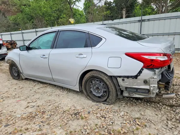 1N4AL3APXGC275687 2016 NISSAN ALTIMA - Image 2