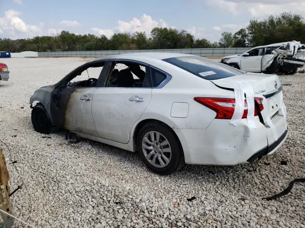 1N4AL3APXGN305405 2016 NISSAN ALTIMA - Image 2