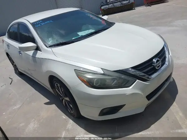 1N4AL3APXGN318462 2016 NISSAN ALTIMA - Image 1