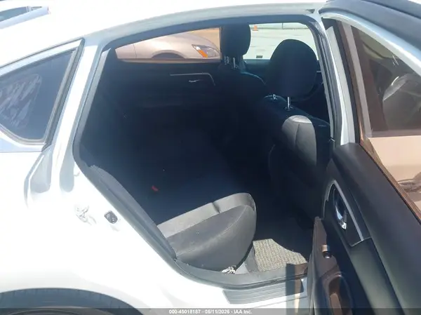 1N4AL3APXGN330711 2016 NISSAN ALTIMA - Image 8