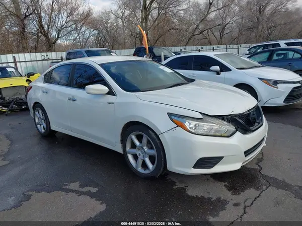 1N4AL3APXGN349016 2016 NISSAN ALTIMA - Image 1