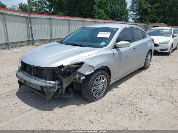 1N4AL3APXGN349775 2016 NISSAN ALTIMA - Image 2