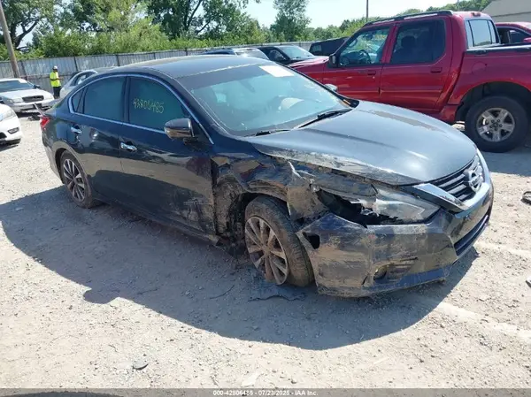 1N4AL3APXHC108621 2017 NISSAN ALTIMA - Image 1