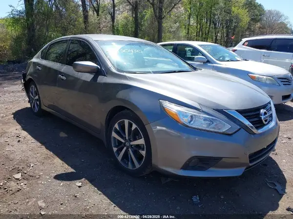 1N4AL3APXHC109073 2017 NISSAN ALTIMA - Image 1