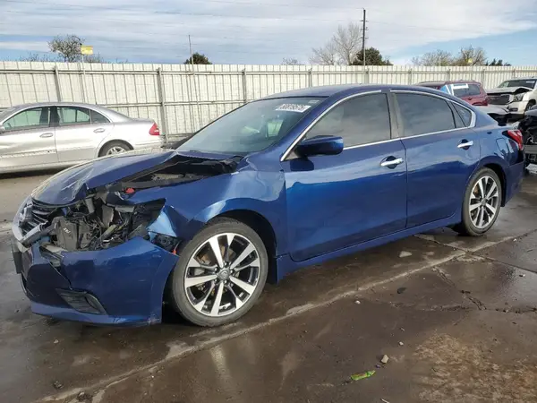 1N4AL3APXHC110255 2017 NISSAN ALTIMA - Image 1