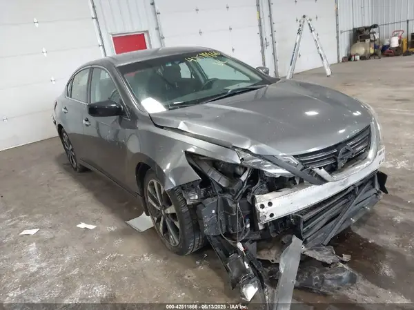 1N4AL3APXHC110742 2017 NISSAN ALTIMA - Image 1