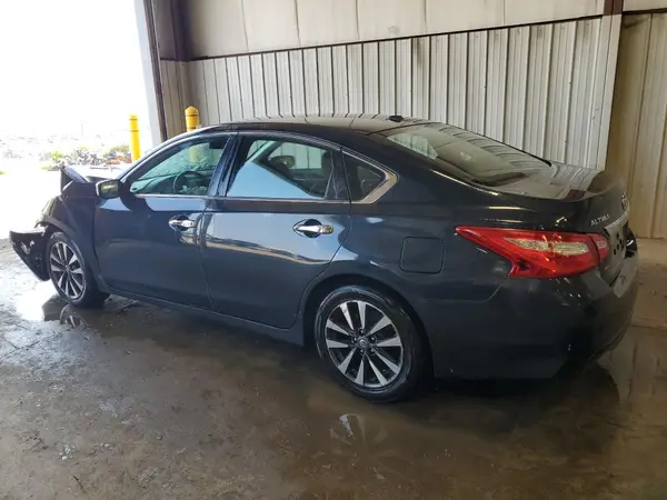 1N4AL3APXHC114743 2017 NISSAN ALTIMA - Image 2