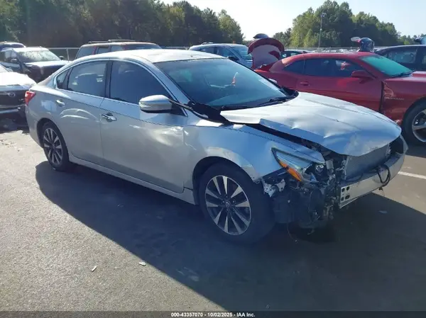 1N4AL3APXHC115875 2017 NISSAN ALTIMA - Image 1
