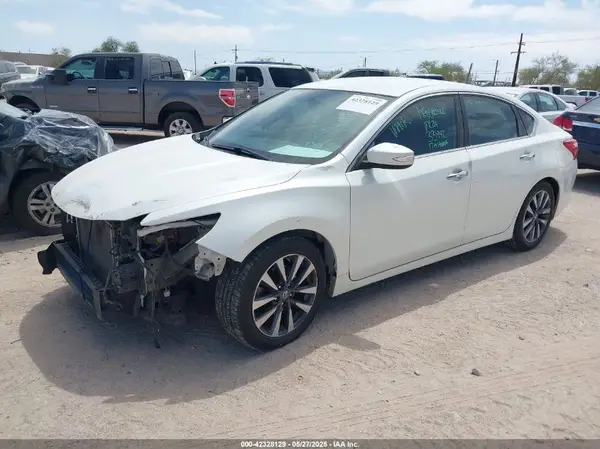 1N4AL3APXHC117206 2017 NISSAN ALTIMA - Image 2