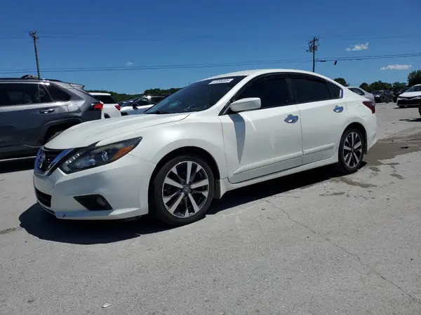 1N4AL3APXHC121529 2017 NISSAN ALTIMA - Image 1