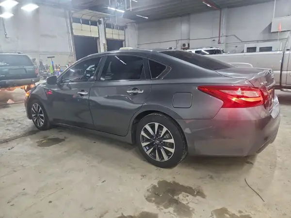 1N4AL3APXHC126780 2017 NISSAN ALTIMA - Image 2