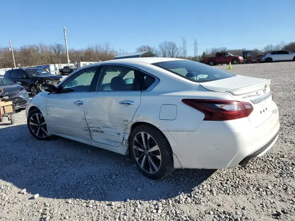 1N4AL3APXHC130411 2017 NISSAN ALTIMA - Image 2