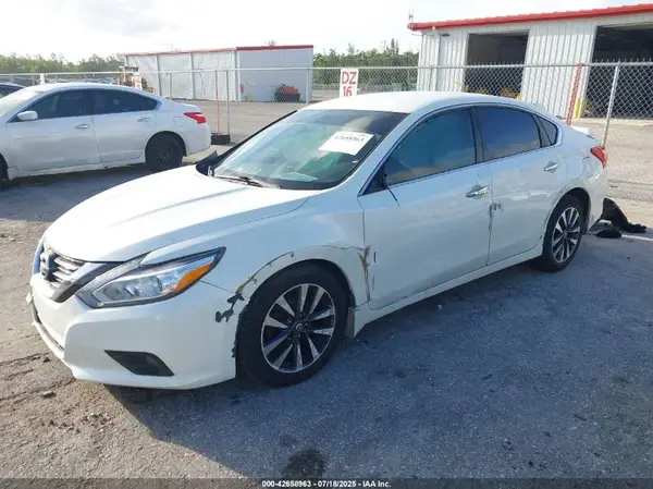1N4AL3APXHC139237 2017 NISSAN ALTIMA - Image 2